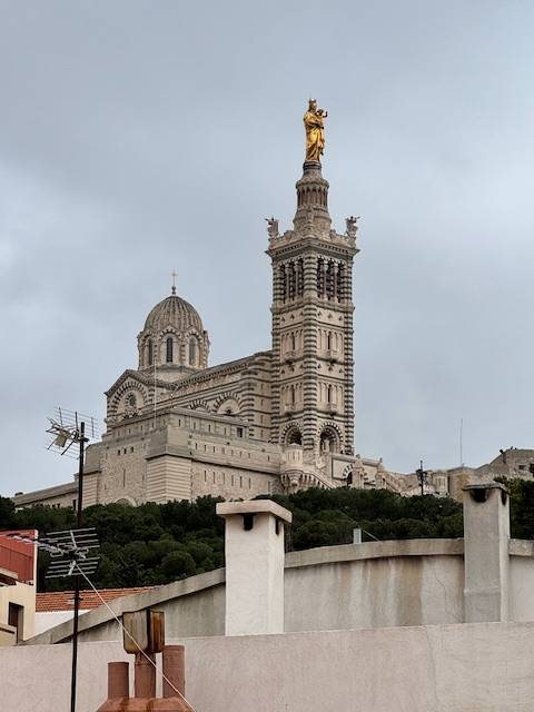 Installation d'un climatisation Mitsubishi dans une maison de ville à Marseille Notre dame de la Garde
